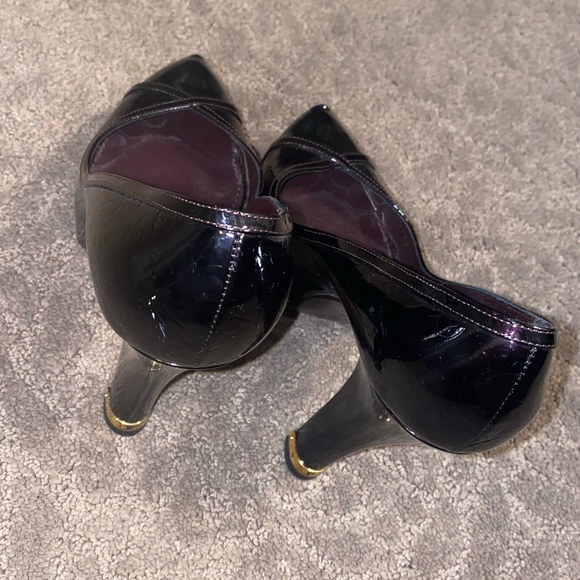 Louis Vuitton Heels - Picture 4 of 4
